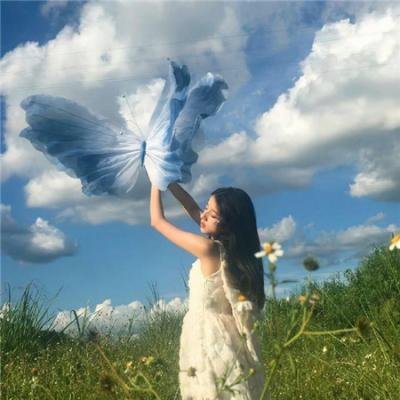 月里青山淡如画